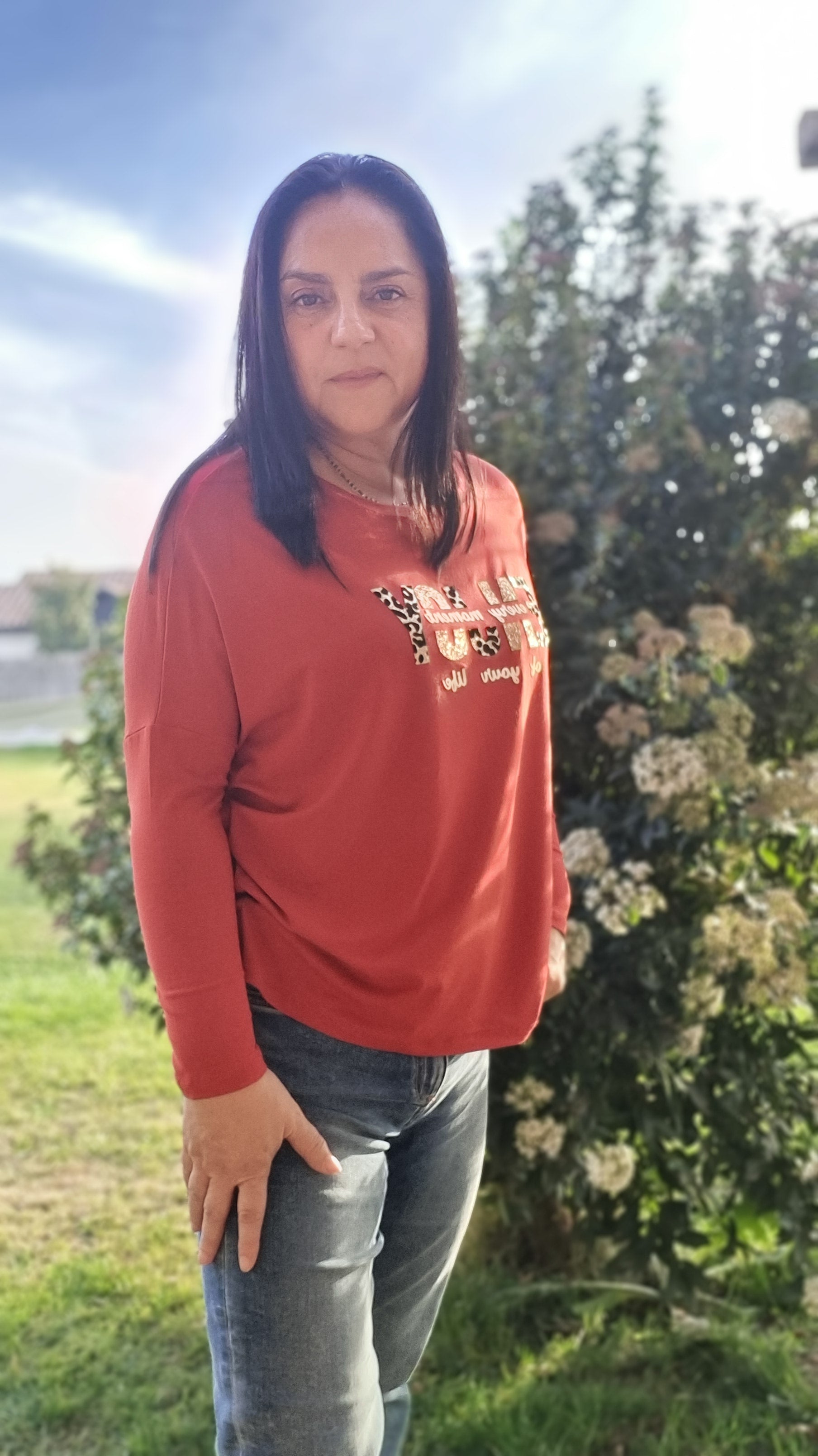 Polera Manga 3/4 Letras Doradas