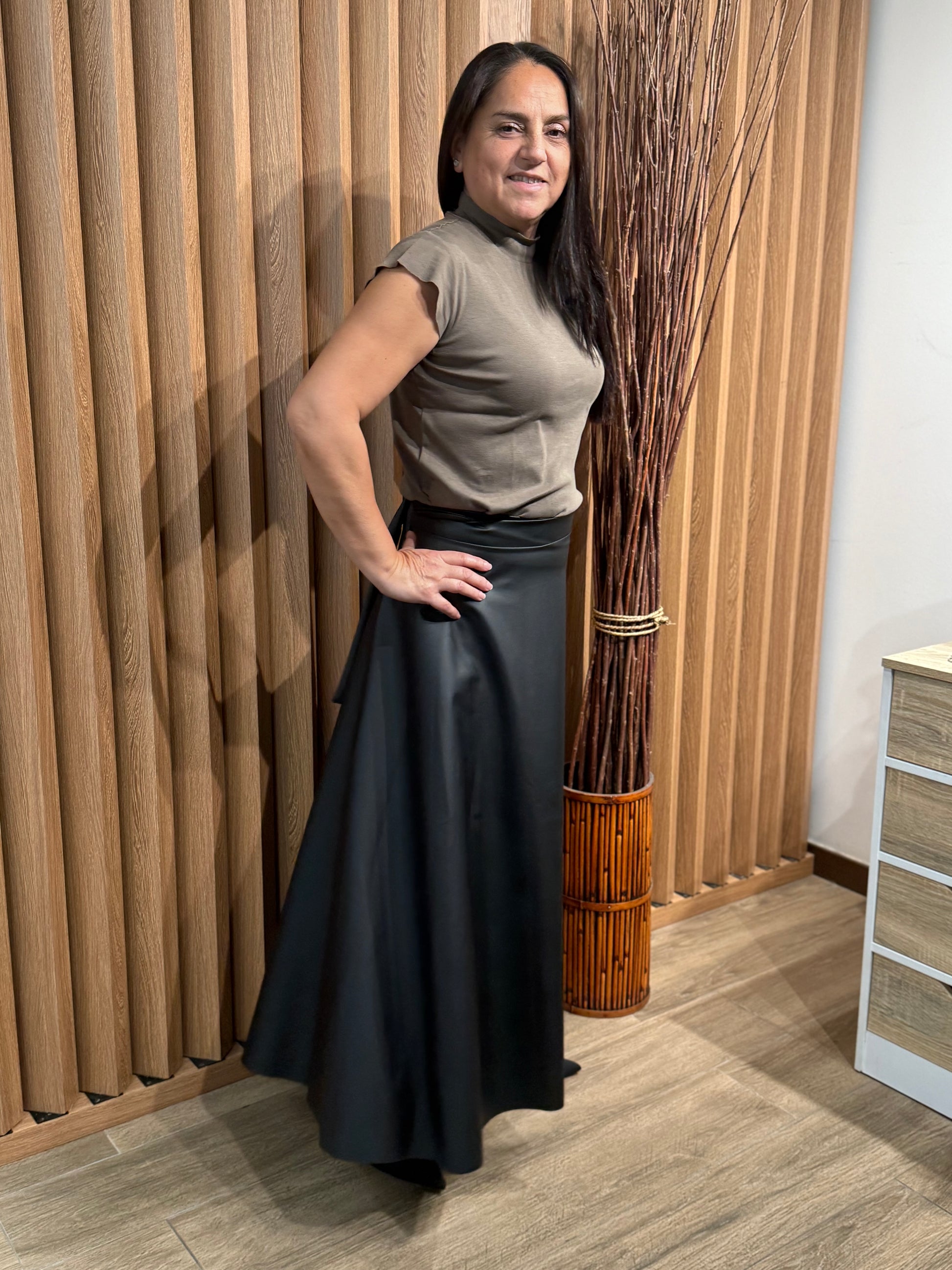 Falda Envolvente Eco Cuero