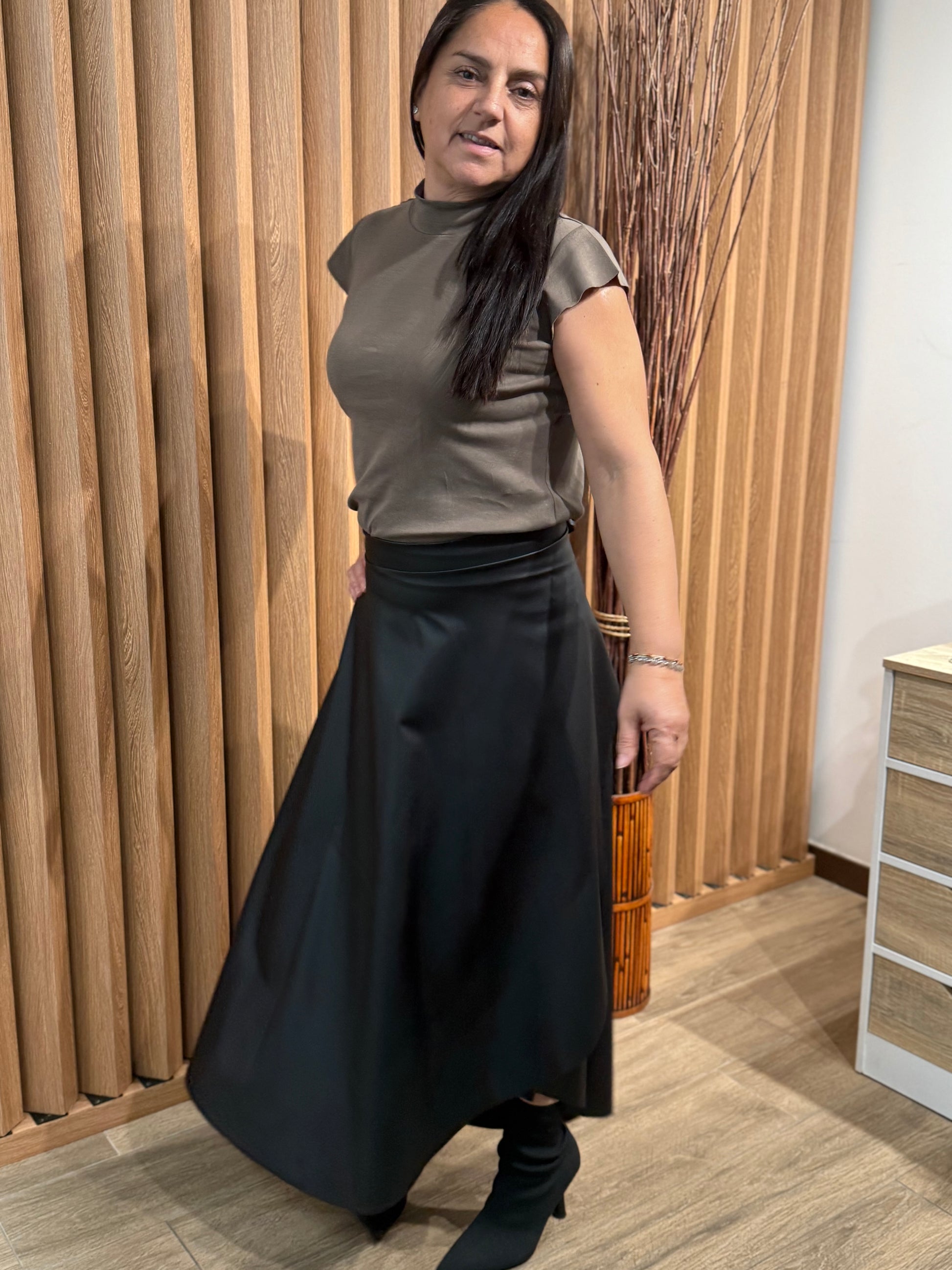 Falda Envolvente Eco Cuero