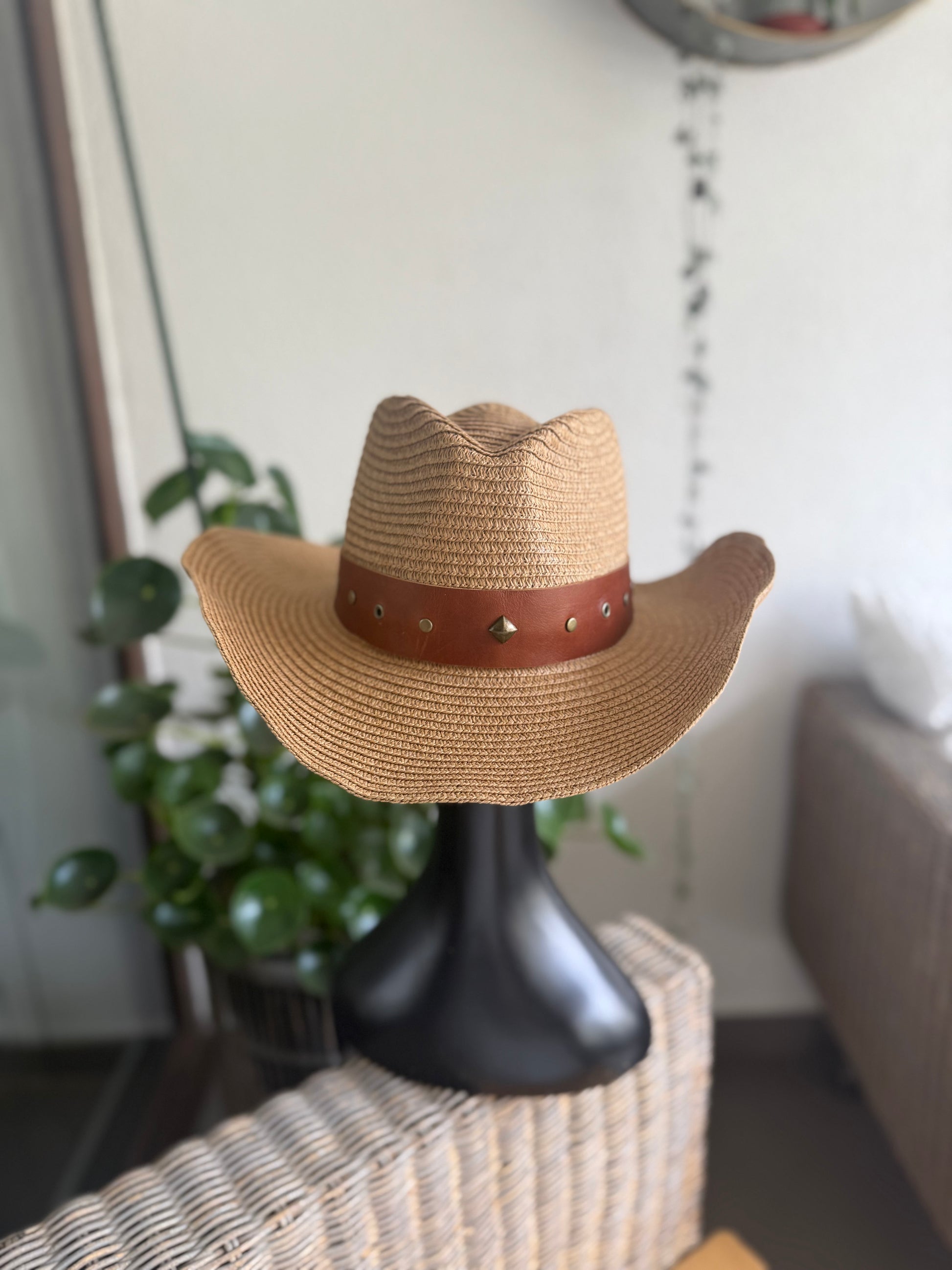 Sombrero en Cuero Liso