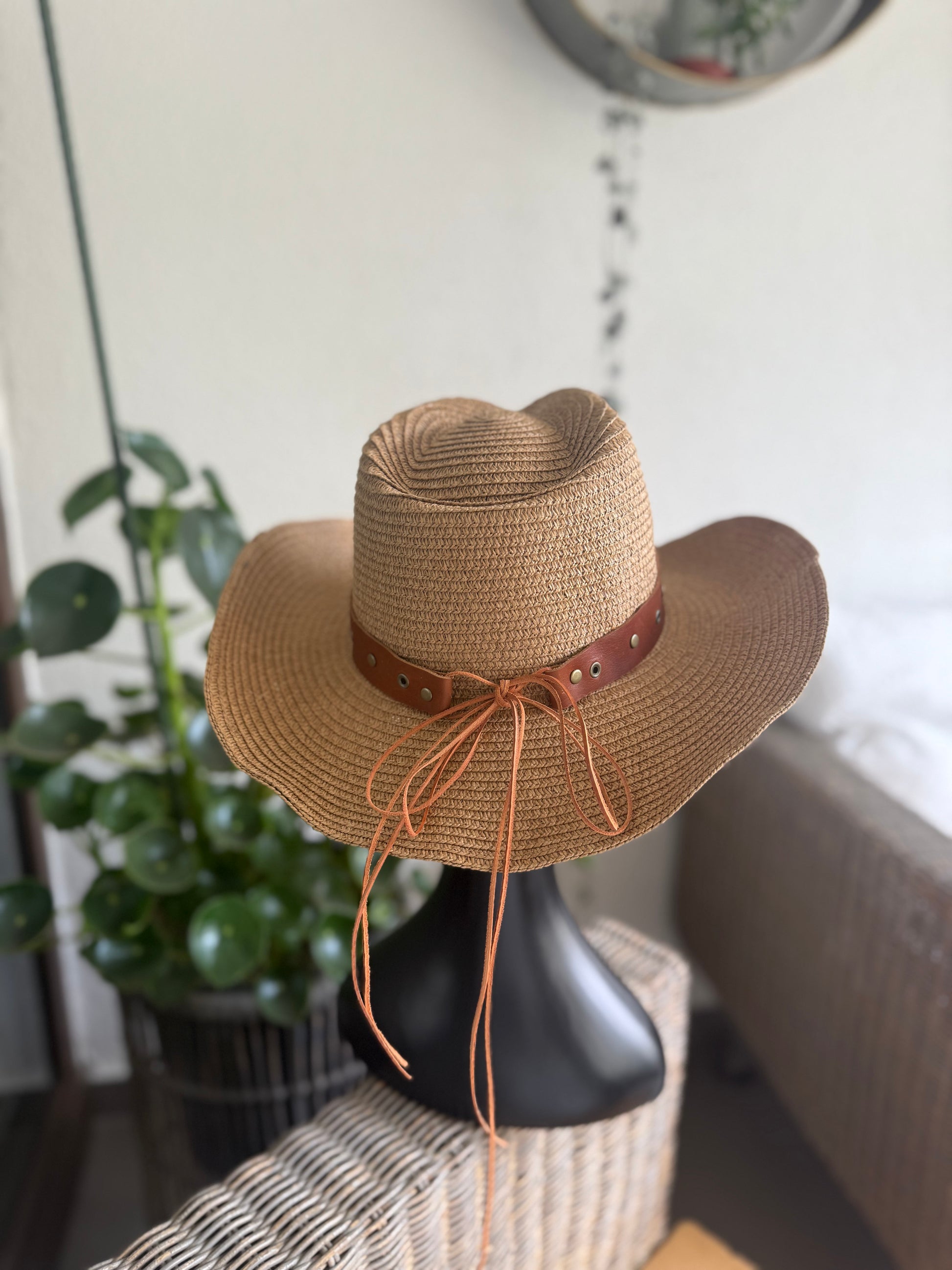 Sombrero en Cuero Liso